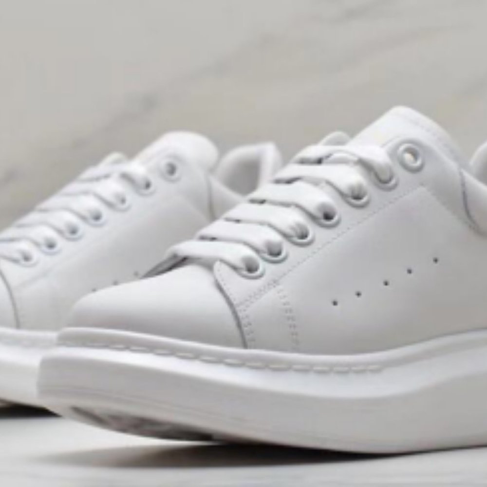 Alexander McQueen Sports shoes, women's  white - Picture 3 of 7
